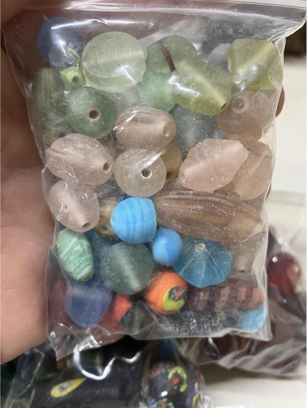 2.6 Pounds Of Glass beads For jewelry making mix variety supplies Glass/ceramic - Picture 9 of 14